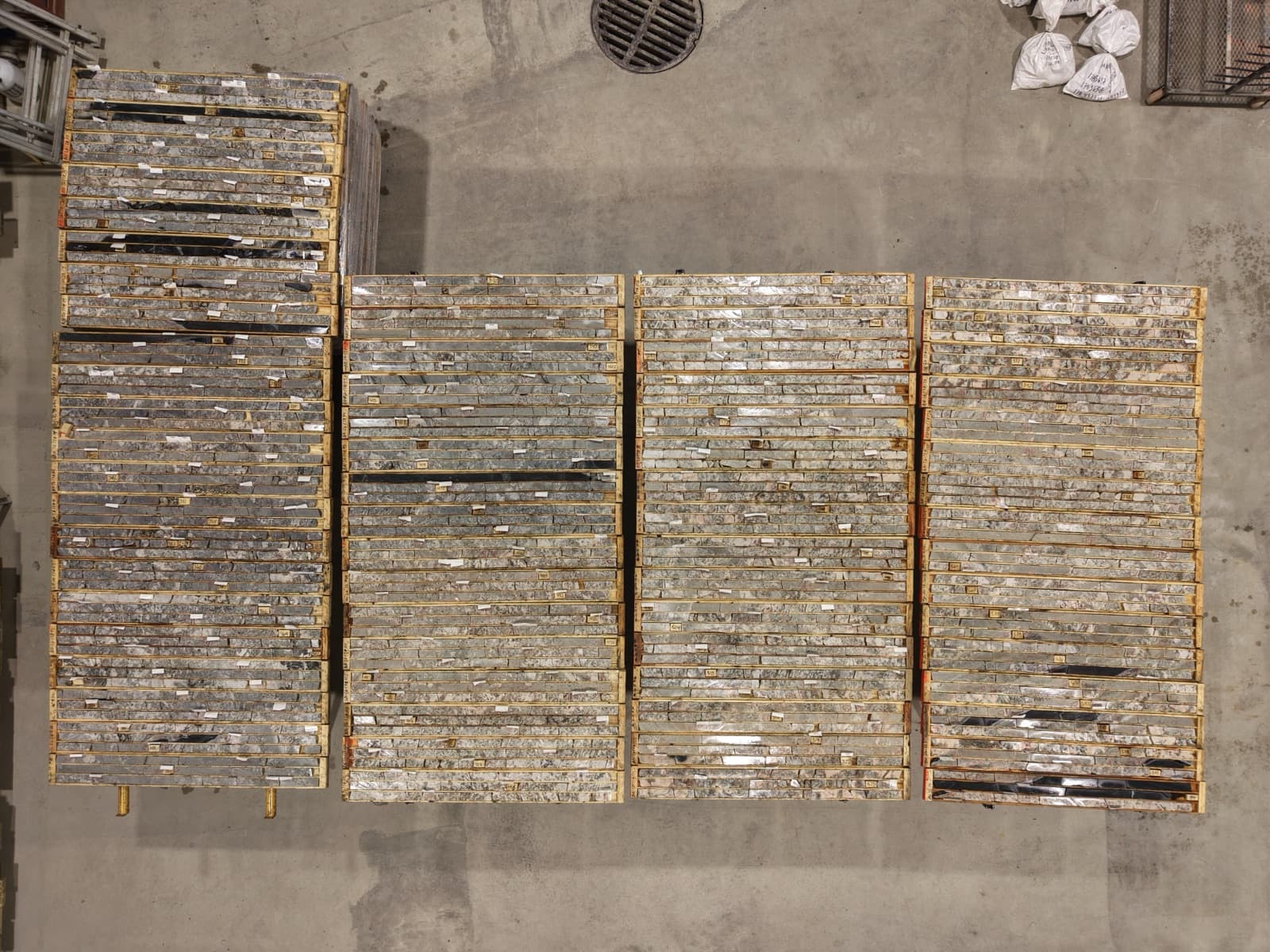 Brunswick Exploration Cuts 302 m of Spodumene-Bearing Pegmatite at Anatacau Main, Extending the Anais Dyke to 500 m Depth